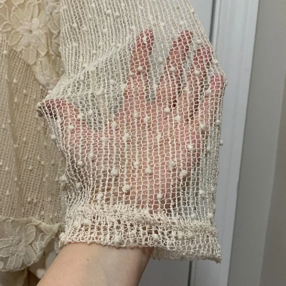 3/$15 Tantrums Size XXL Cream Crochet & Lace Patchwork Pullover - Picture 6 of 7